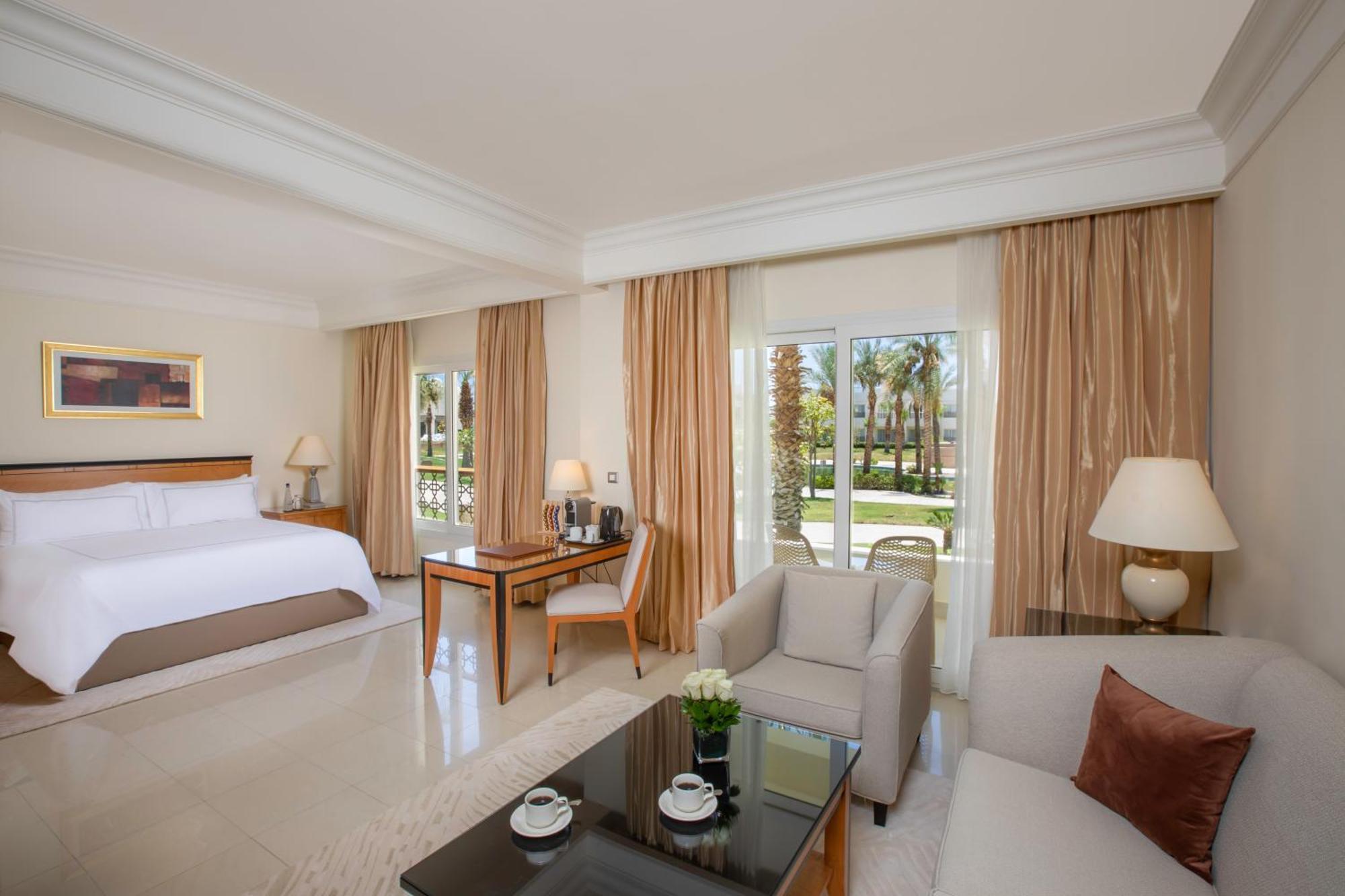 Swissotel Sheikh Collection