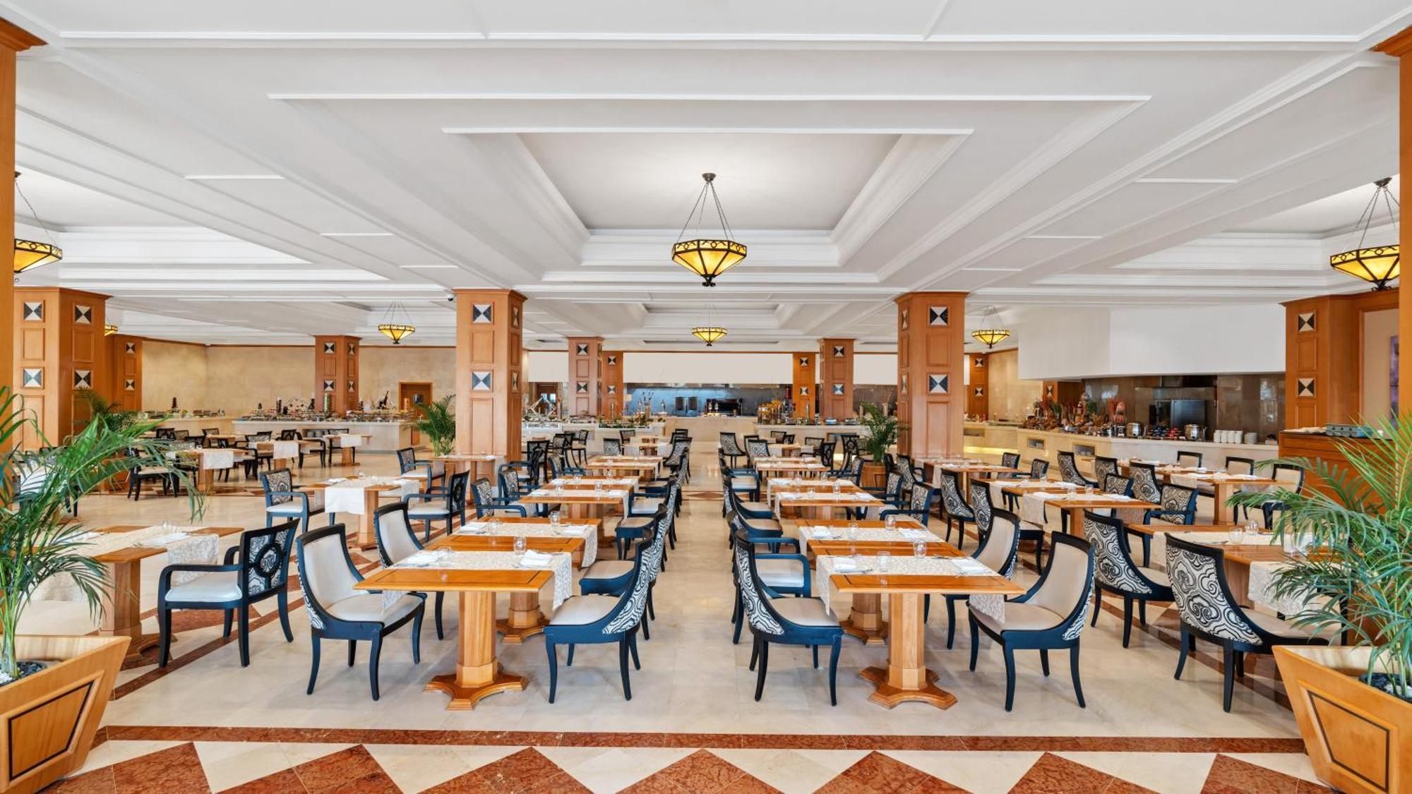Swissotel Sheikh Collection