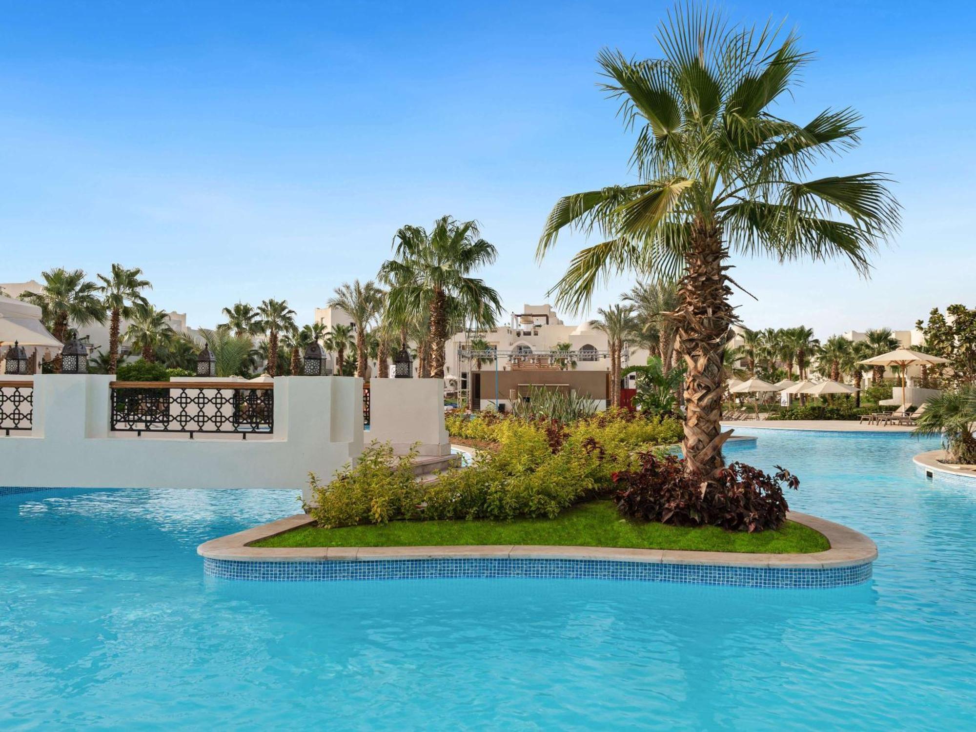 Swissotel Sheikh Collection Курортный комплекс