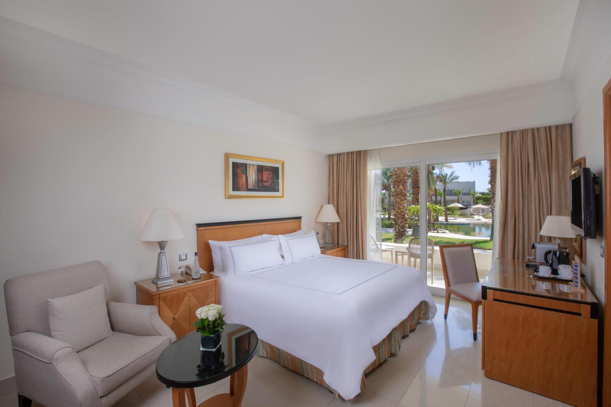 Swissotel Sheikh Rezort 5*